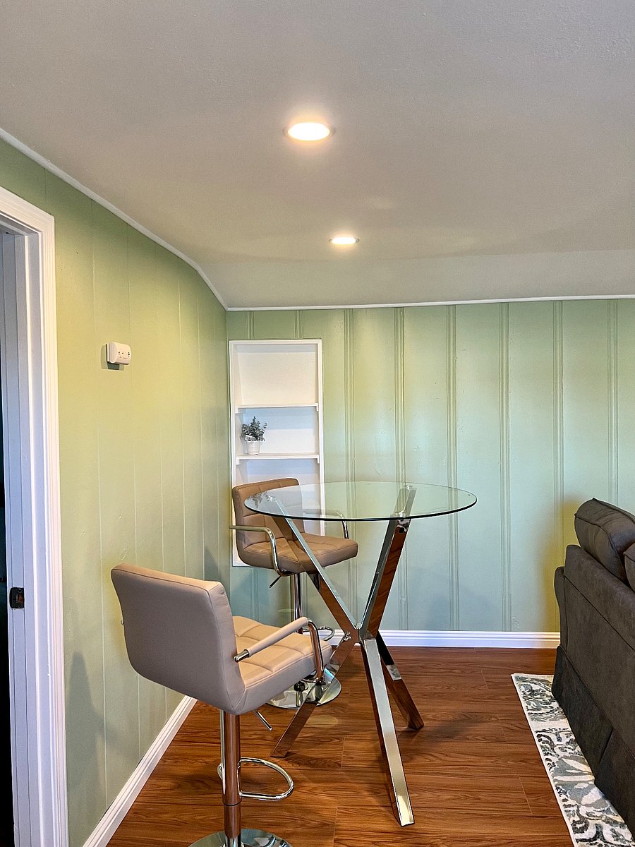 Furnished Finder property 400911_1 photo 3