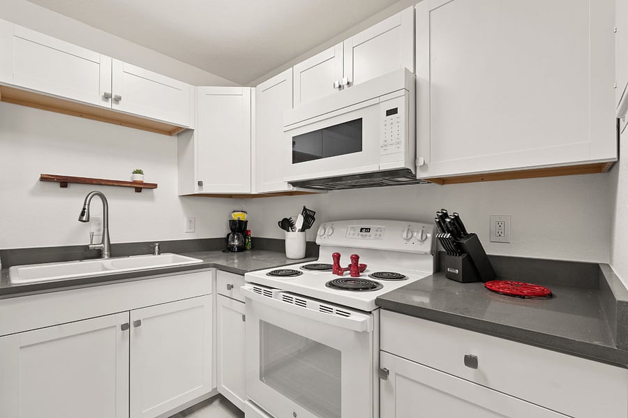 Furnished Finder property 400939_1 photo 7