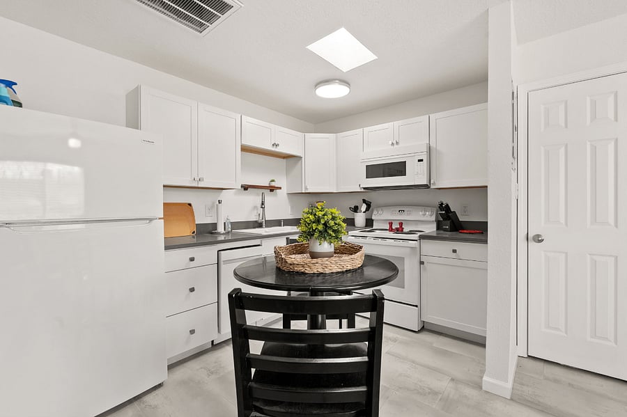 Furnished Finder property 400939_1 photo 9