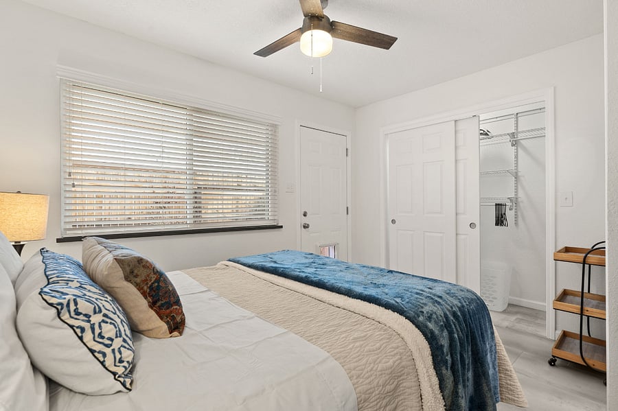 Furnished Finder property 400939_1 photo 17