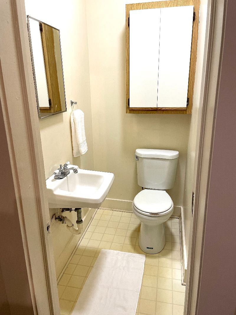 Furnished Finder property 400943_2 photo 3