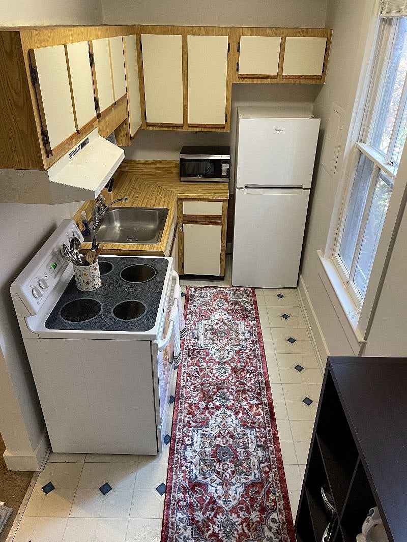 Furnished Finder property 400943_2 photo 5