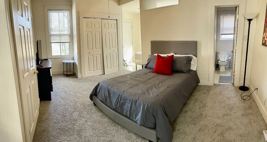 Furnished Finder property 400943_3 photo 7