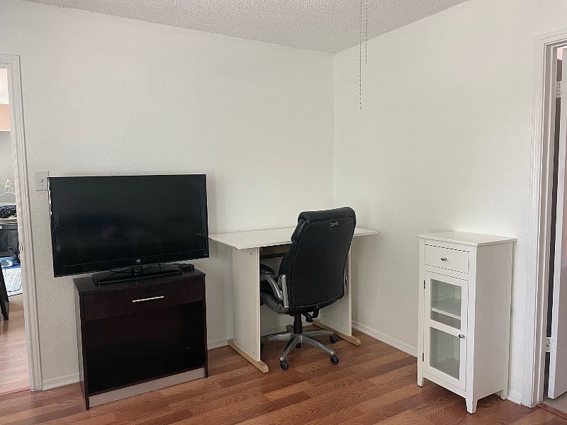 Furnished Finder property 400948_1 photo 6