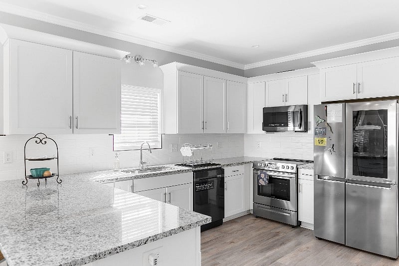 Furnished Finder property 400955_1 photo 2