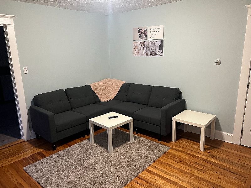 Furnished Finder property 400973_2 photo 3