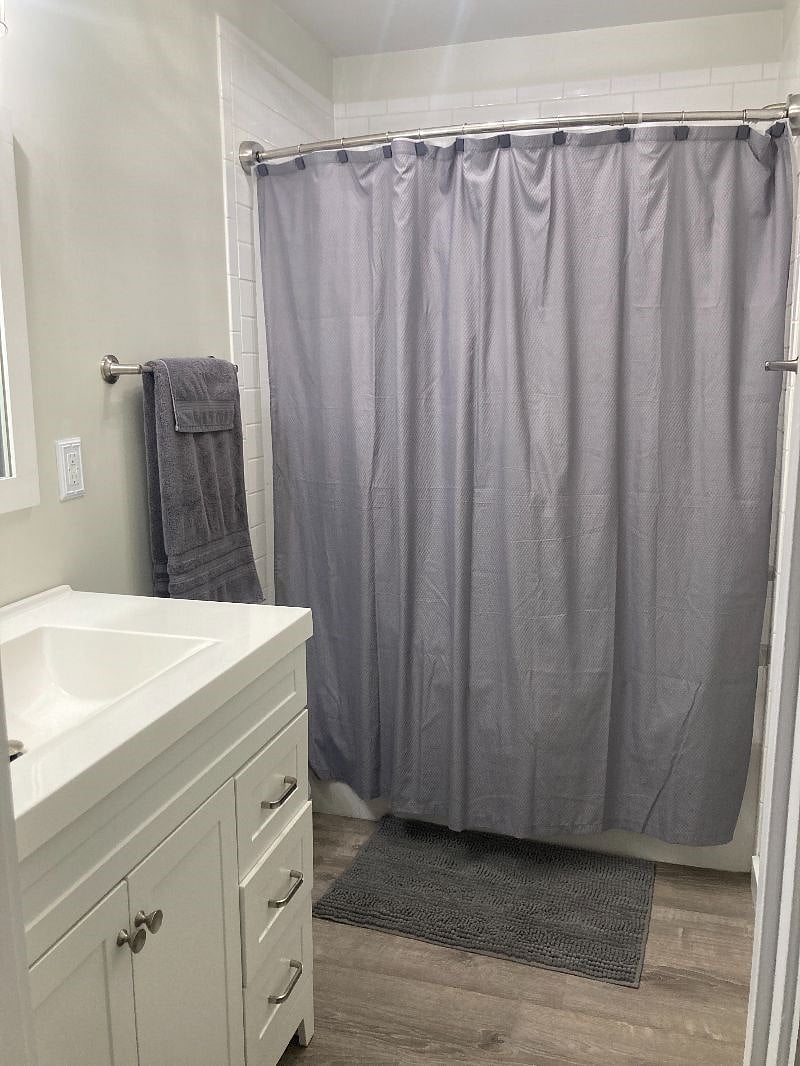 Furnished Finder property 400980_1 photo 17