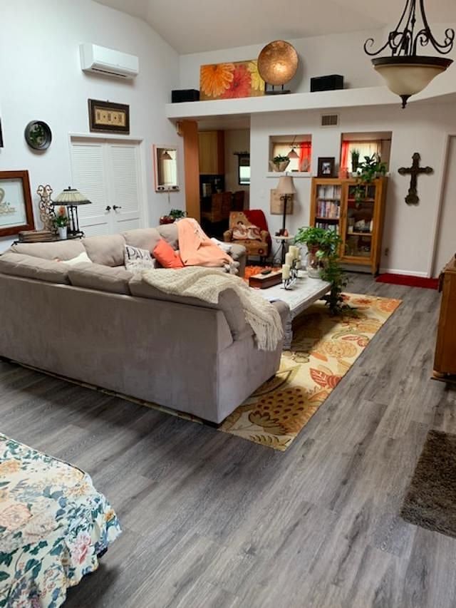 Furnished Finder property 400983_1 photo 3