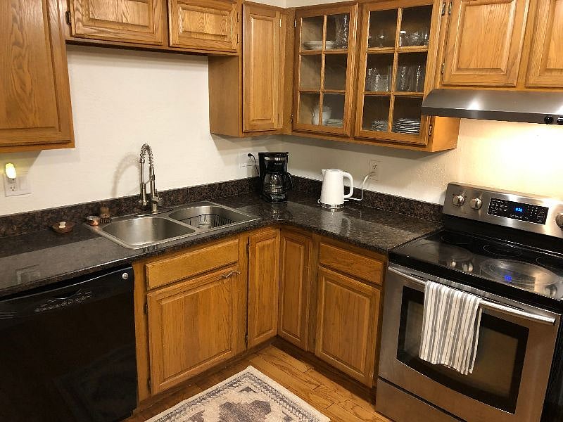 Furnished Finder property 401025_1 photo 22