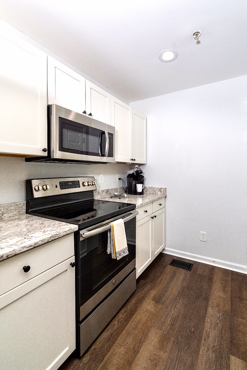 Furnished Finder property 401027_1 photo 5