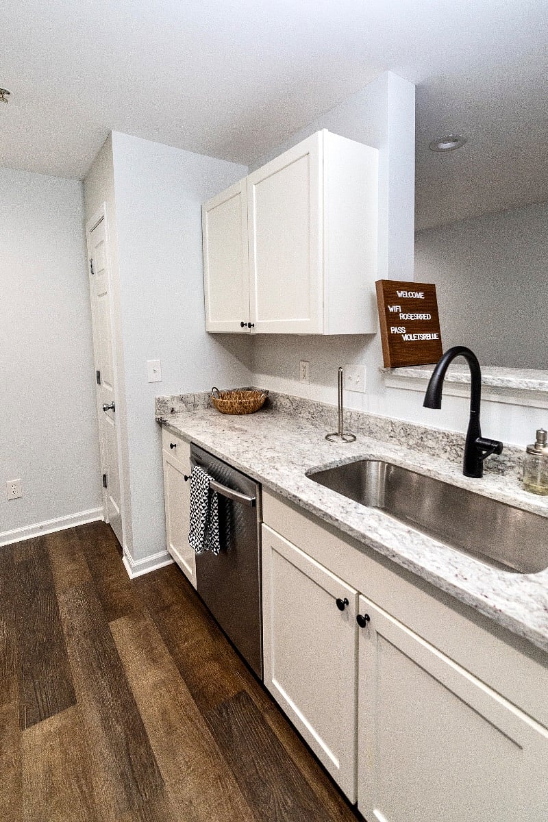 Furnished Finder property 401027_1 photo 6