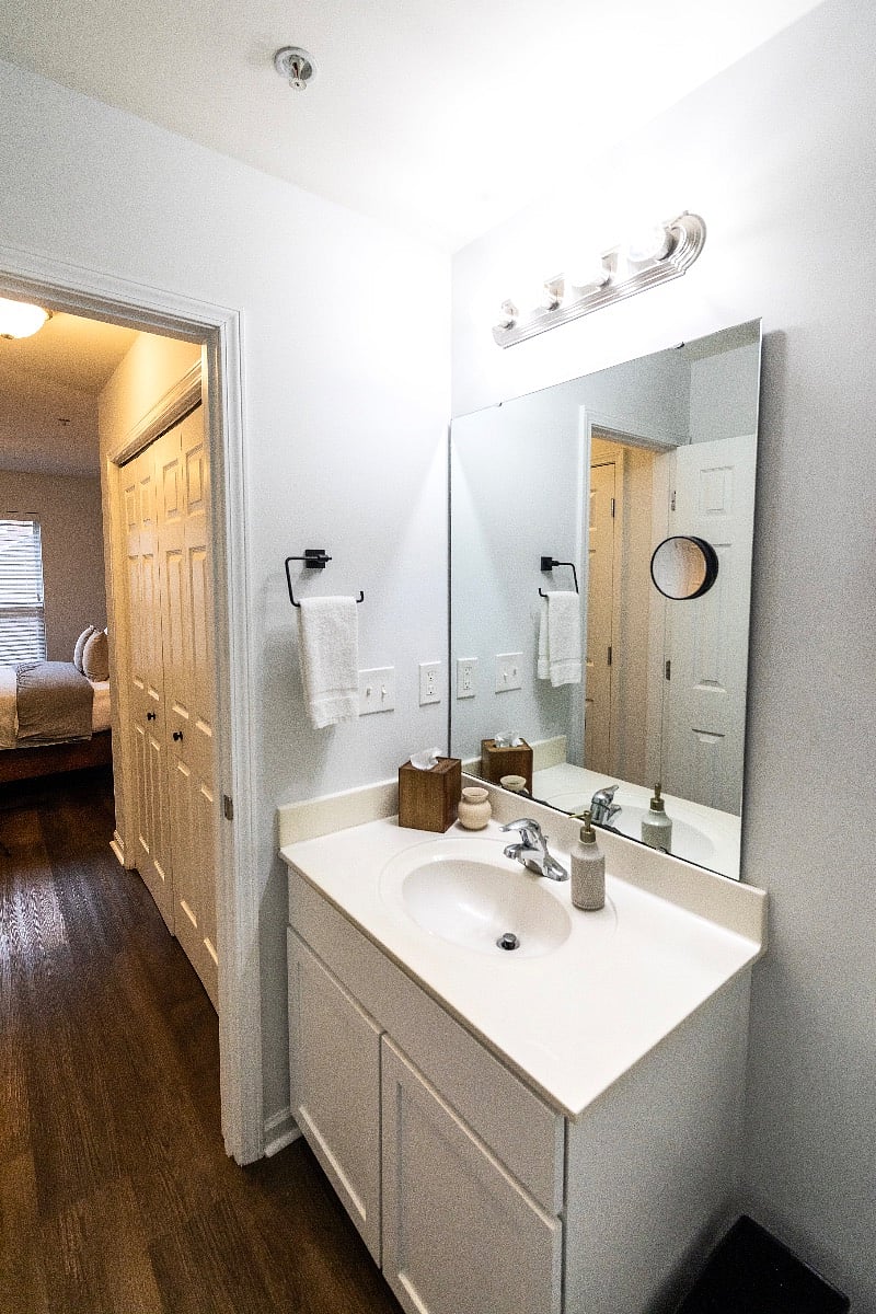 Furnished Finder property 401027_1 photo 10