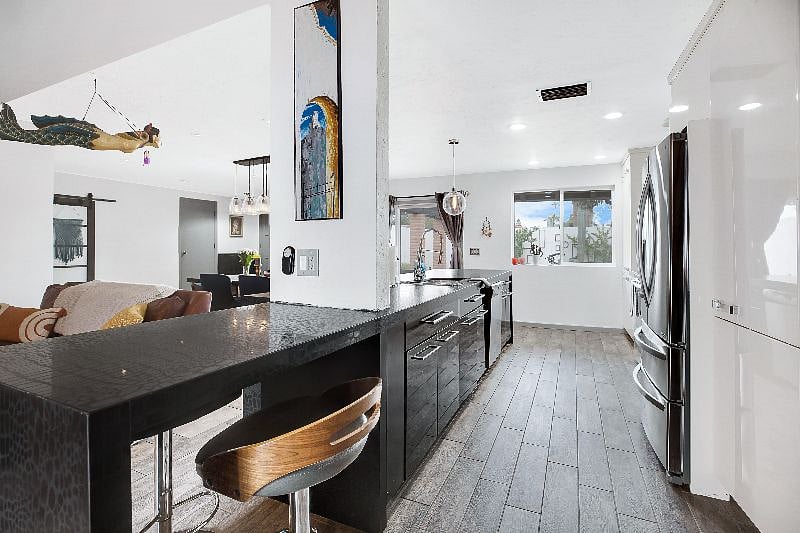Furnished Finder property 401054_1 photo 10