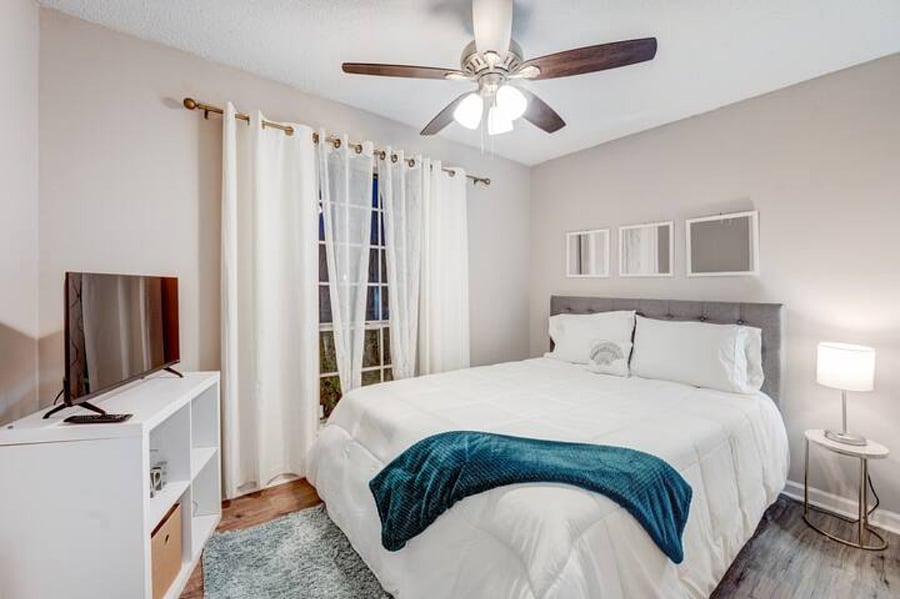 Furnished Finder property 401098_1 photo 10