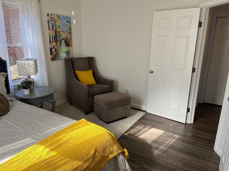 Furnished Finder property 401177_2 photo 3