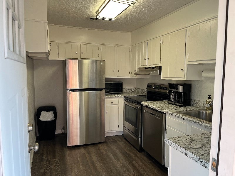Furnished Finder property 401177_2 photo 12