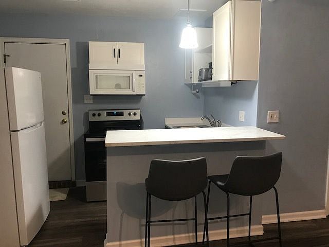 Furnished Finder property 401211_2 photo 4