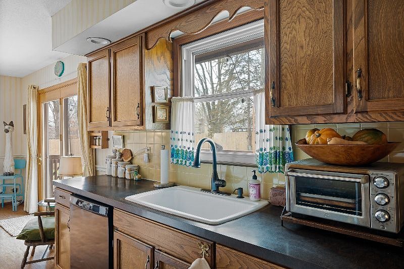 Furnished Finder property 401231_1 photo 3