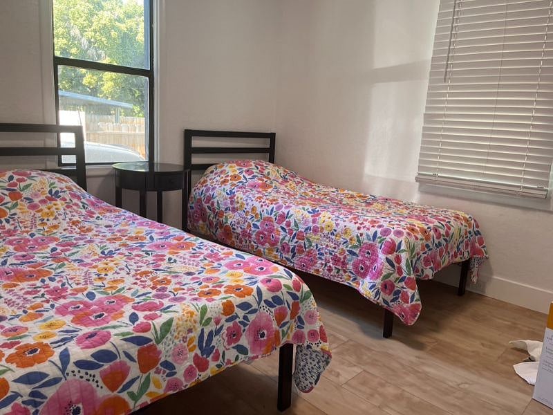 Furnished Finder property 401251_1 photo 3