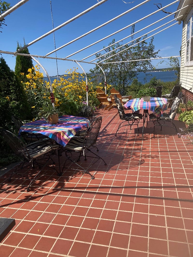 Terrace, useable 4-5 months of the year!