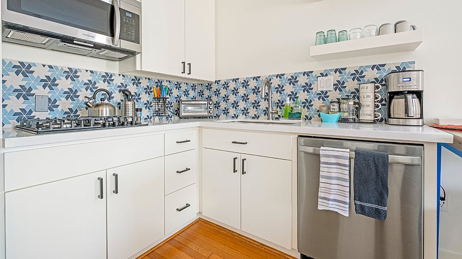 Furnished Finder property 401280_1 photo 8