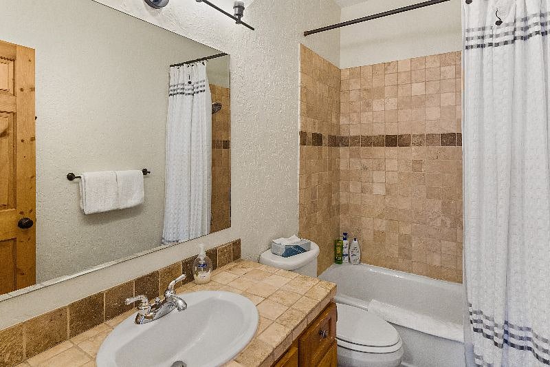 Main Level Shared Bathroom