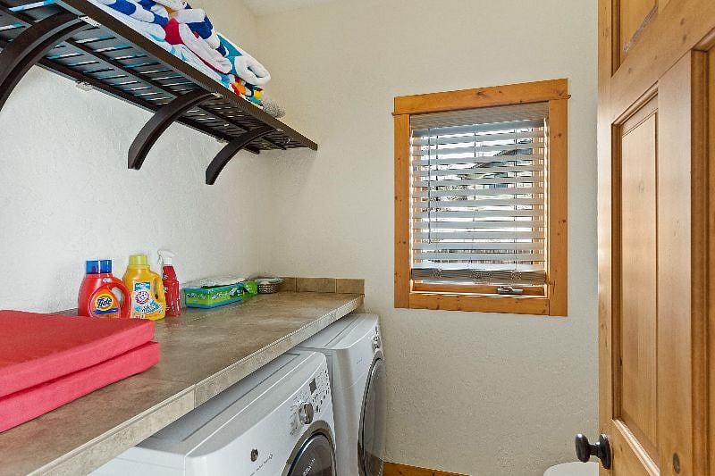 Furnished Finder property 401300_1 photo 28