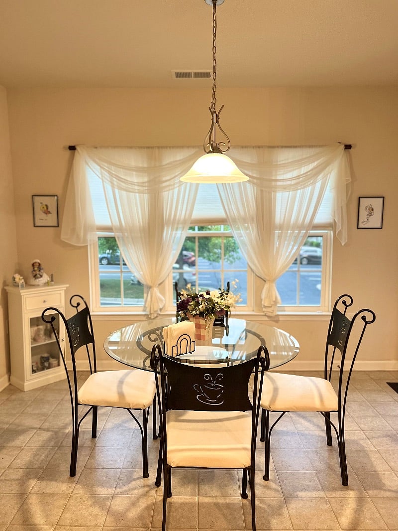 Furnished Finder property 401305_1 photo 2