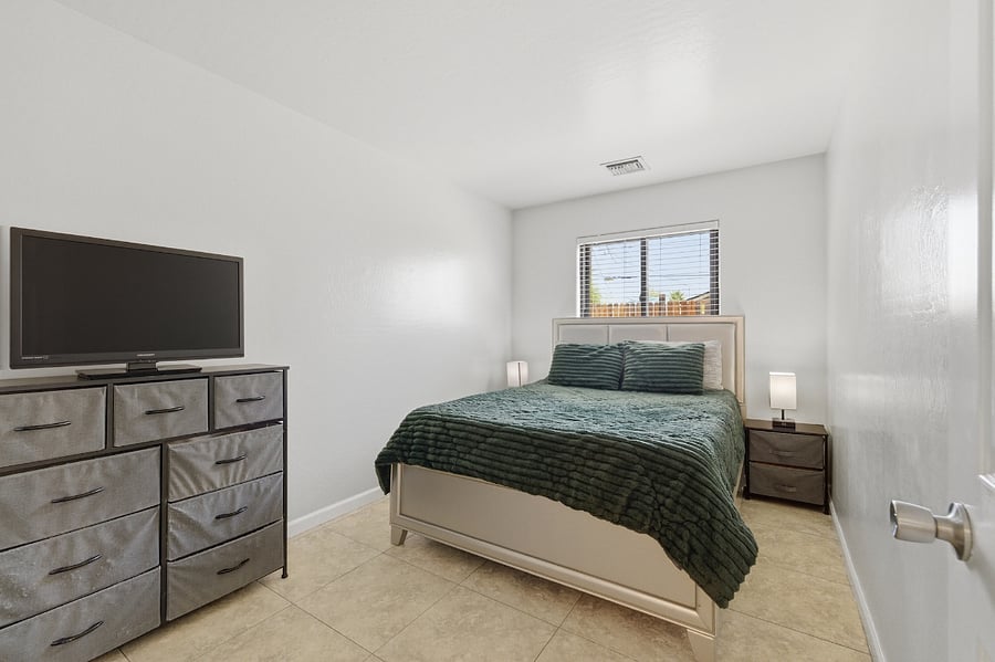 Furnished Finder property 401344_1 photo 9