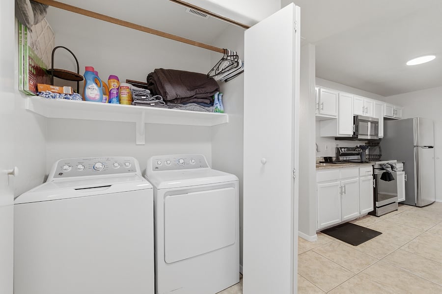Furnished Finder property 401344_1 photo 16