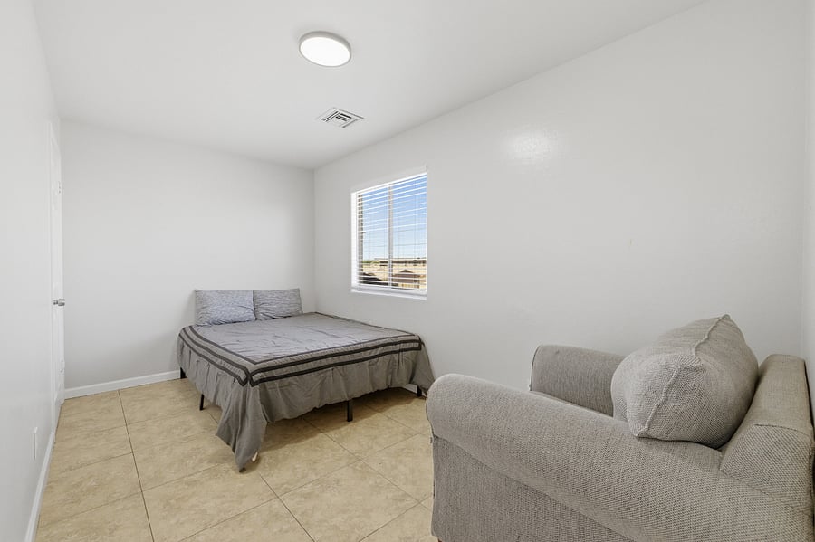 Furnished Finder property 401344_1 photo 14