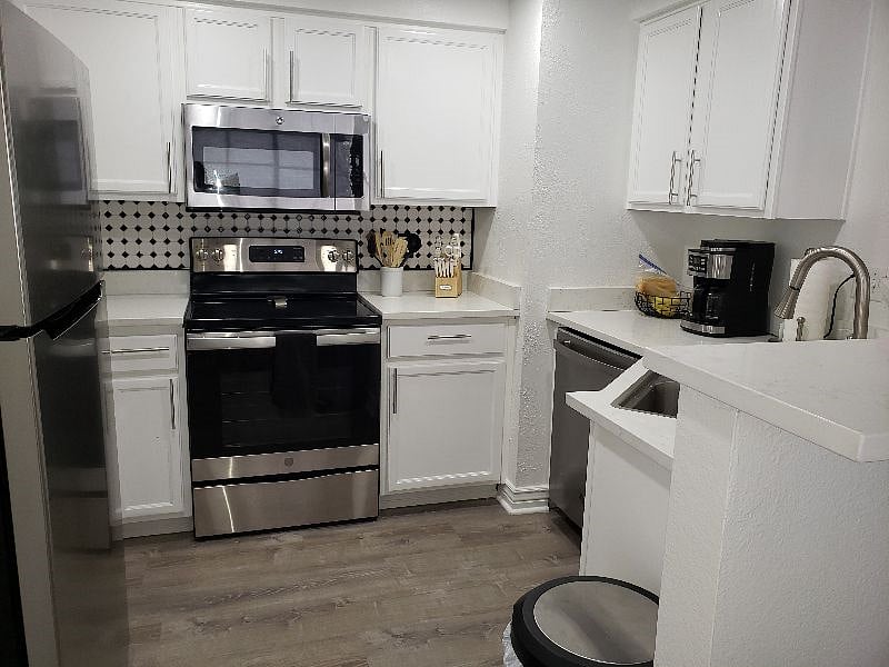 Furnished Finder property 401363_1 photo 3