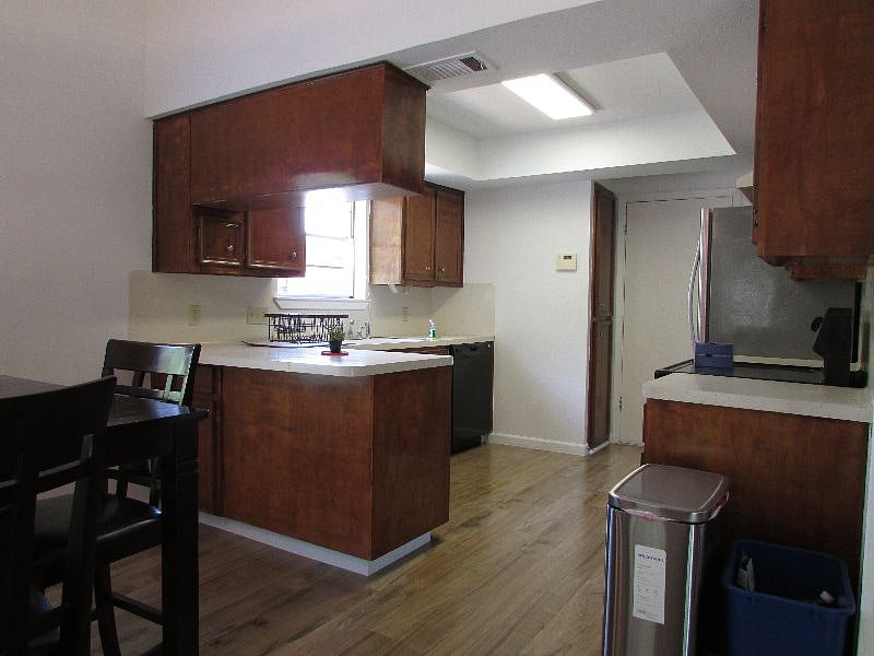 Furnished Finder property 401396_1 photo 8