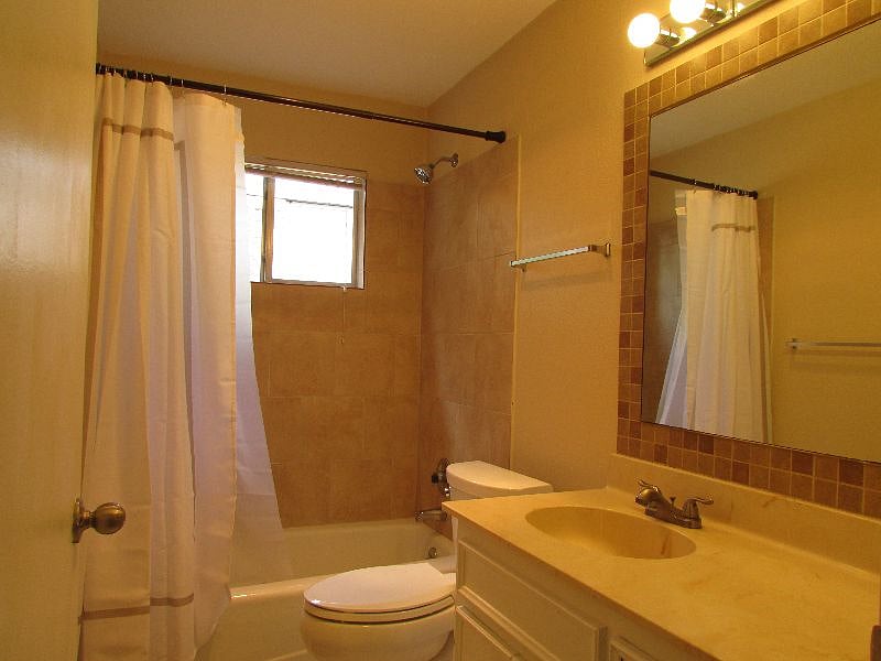 Furnished Finder property 401396_2 photo 4