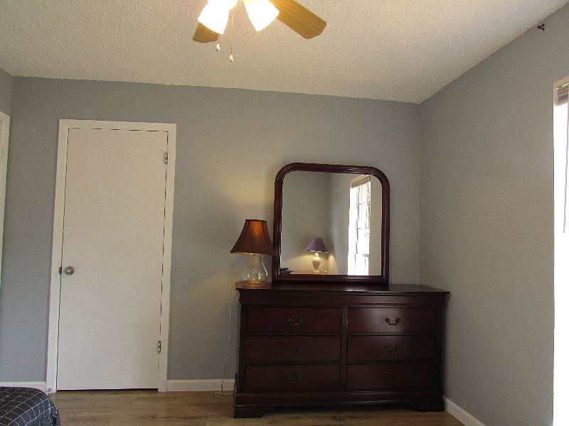 Furnished Finder property 401396_2 photo 3