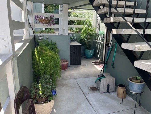 Furnished Finder property 401397_1 photo 8