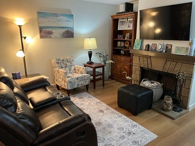 Furnished Finder property 401397_1 photo 4