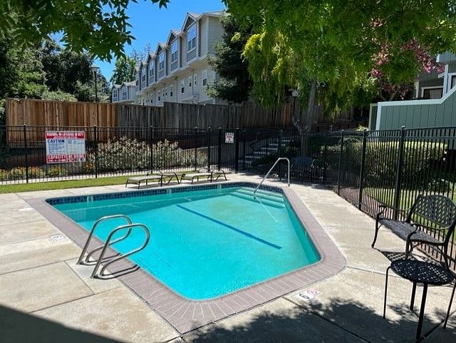 Furnished Finder property 401397_1 photo 5