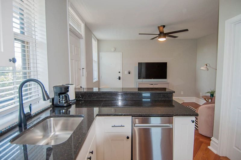 Furnished Finder property 401411_2 photo 9