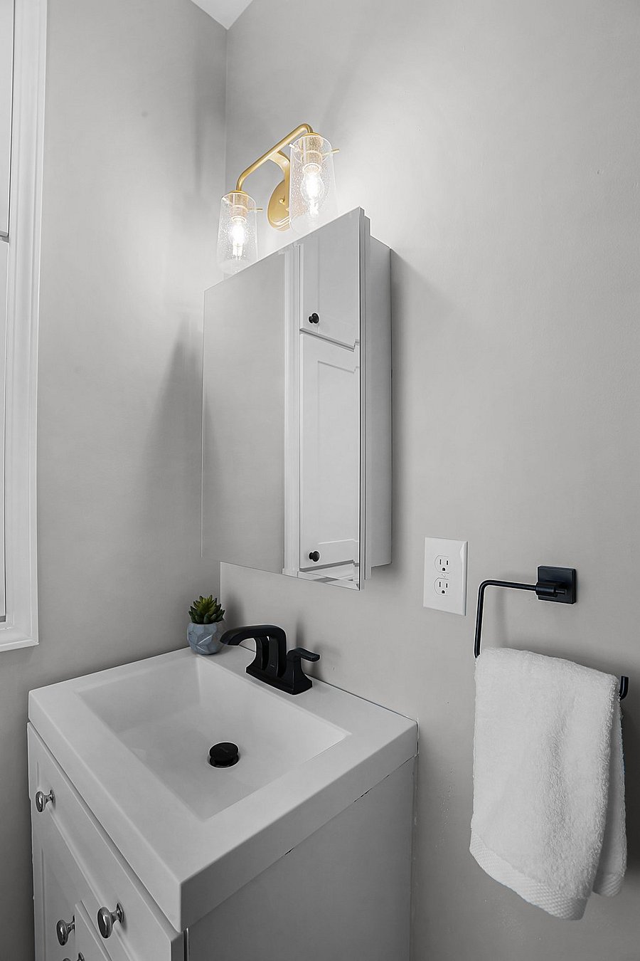 Furnished Finder property 401411_3 photo 12