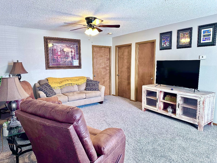 Furnished Finder property 401417_3 photo 6