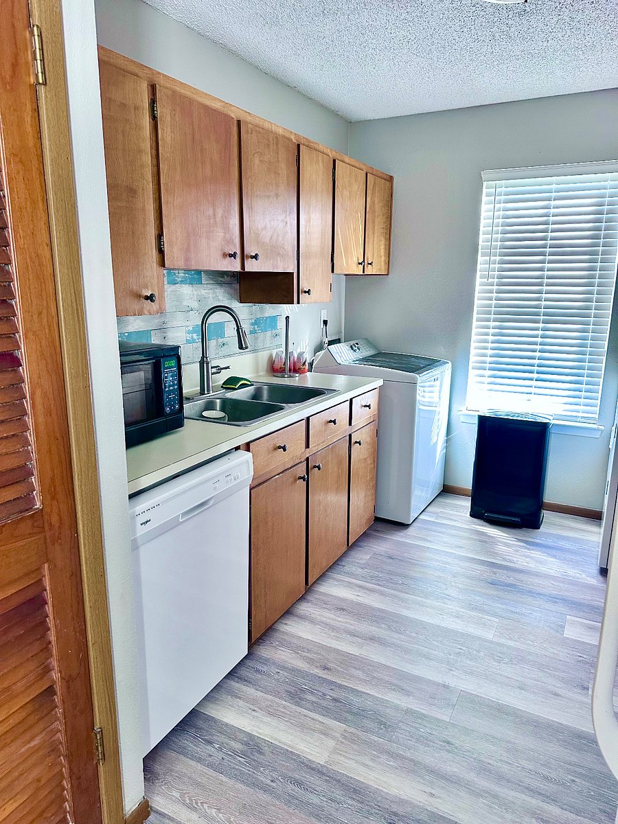 Furnished Finder property 401417_3 photo 9
