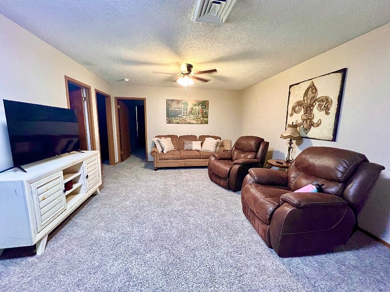 Furnished Finder property 401417_4 photo 4