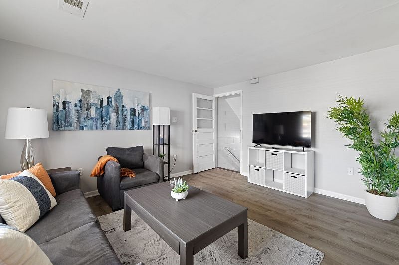 Furnished Finder property 401433_1 photo 8