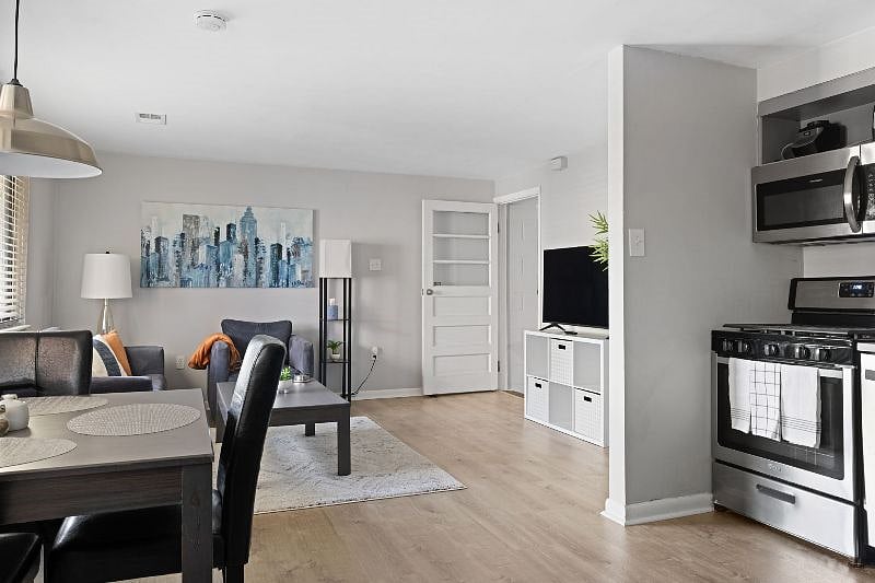 Furnished Finder property 401433_1 photo 18