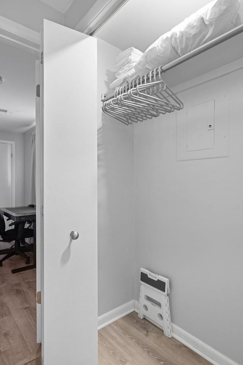 Furnished Finder property 401433_1 photo 22