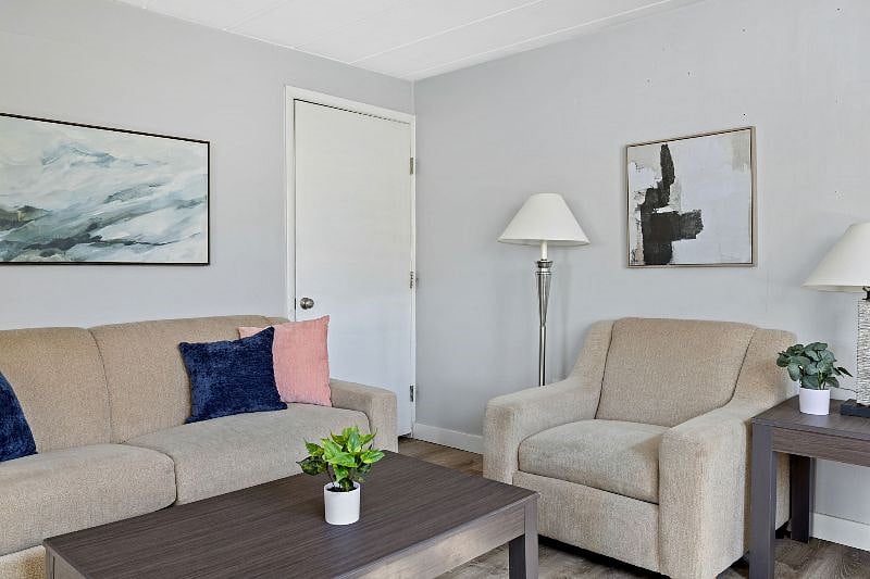 Furnished Finder property 401433_3 photo 6