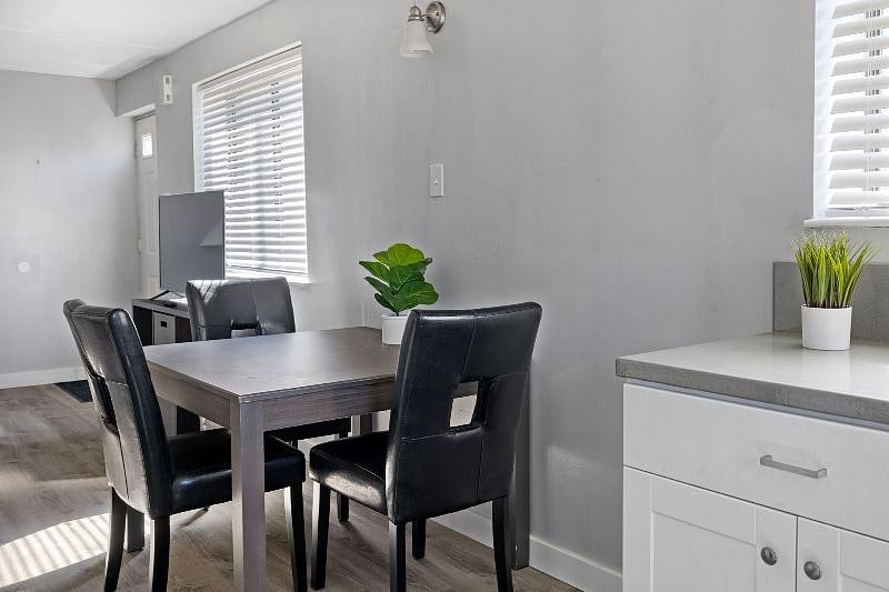 Furnished Finder property 401433_3 photo 16