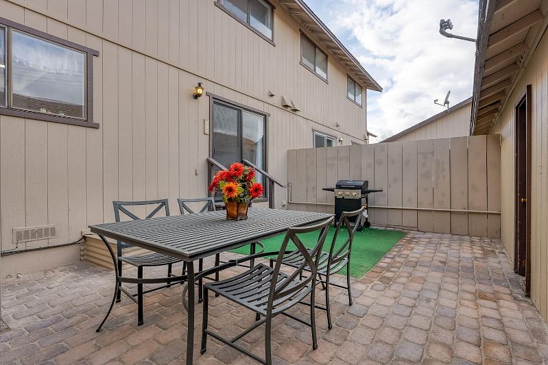 Furnished Finder property 401450_1 photo 24
