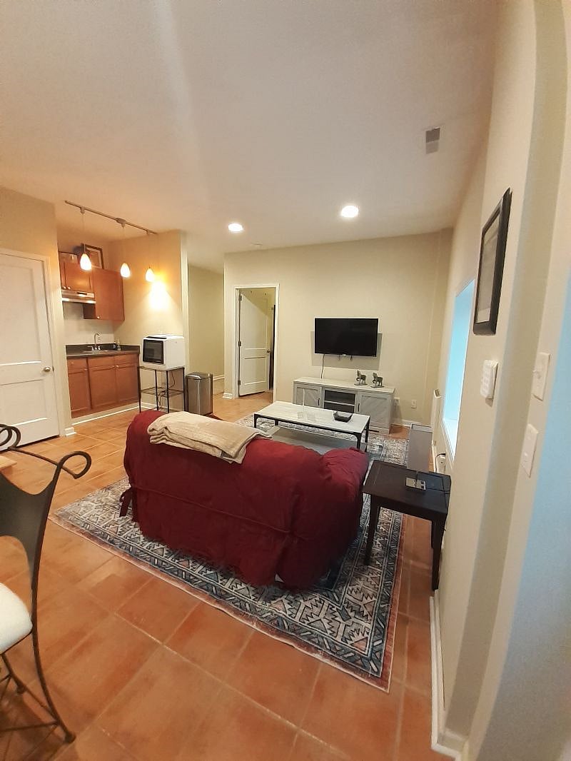 Furnished Finder property 401472_1 photo 3